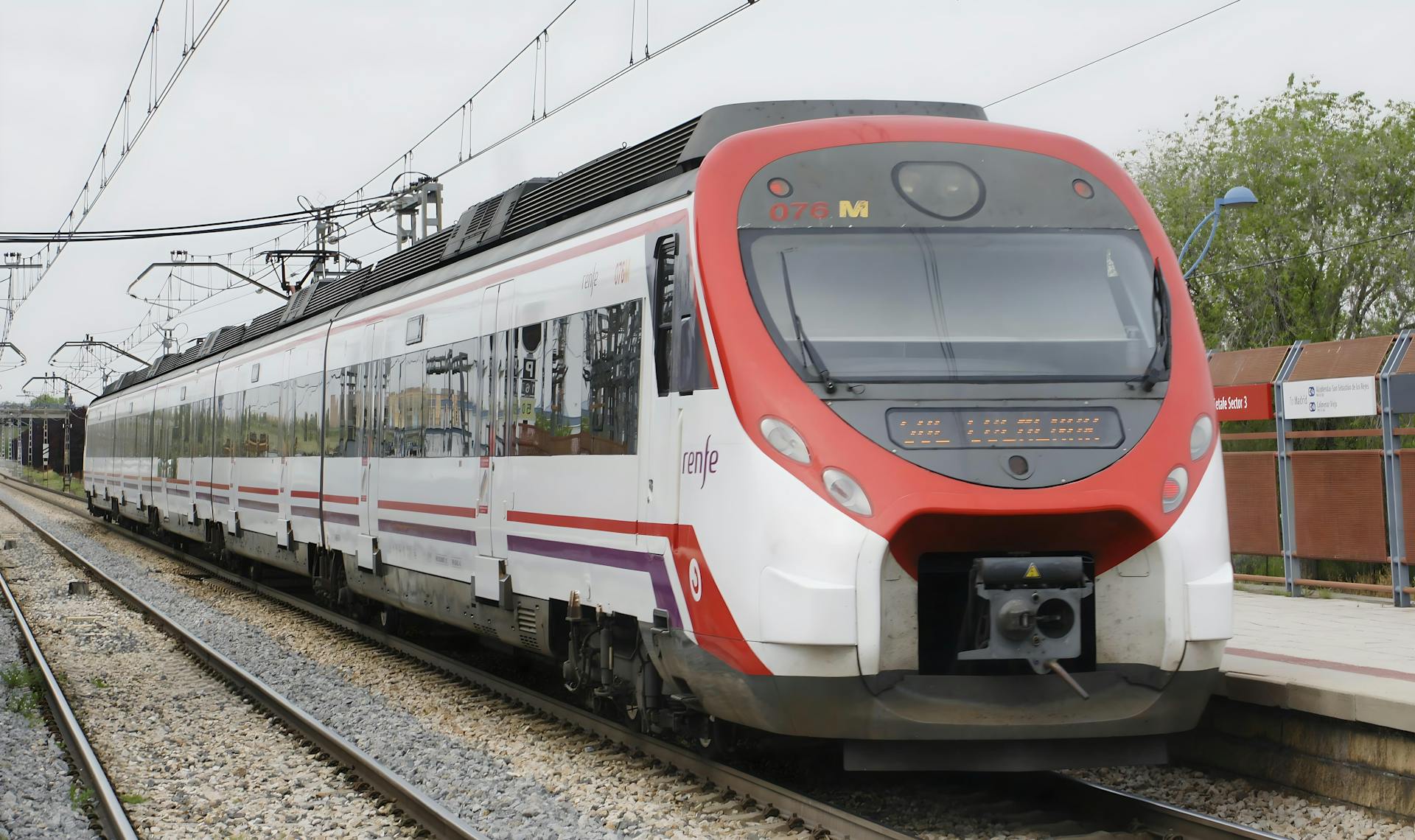 韋林Everest MVIQ+工業(yè)視頻內(nèi)窺鏡在軌道車輛制動缸檢測中的應用